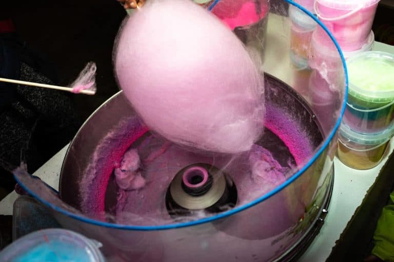 How to Work a Cotton Candy Machine